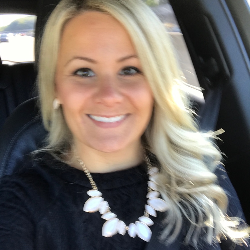 Meet your Posher, Nicole